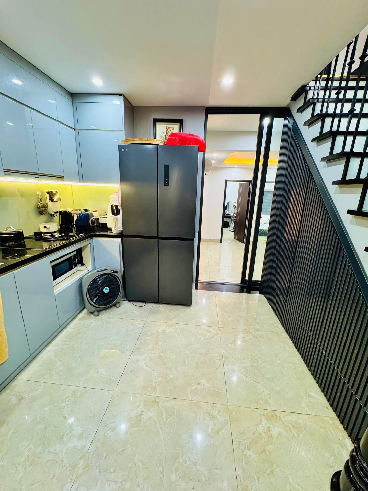 Bán nhà Nguyễn An Ninh - diện tích 180m2 2 tầng - ô tô vào trong nhà - giá 6,7 tỷ