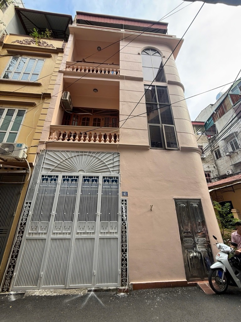 Bán nhà Nguyễn Chí Thanh - diện tích 38m2 4 tầng - ô tô tránh - giá 26 tỷ