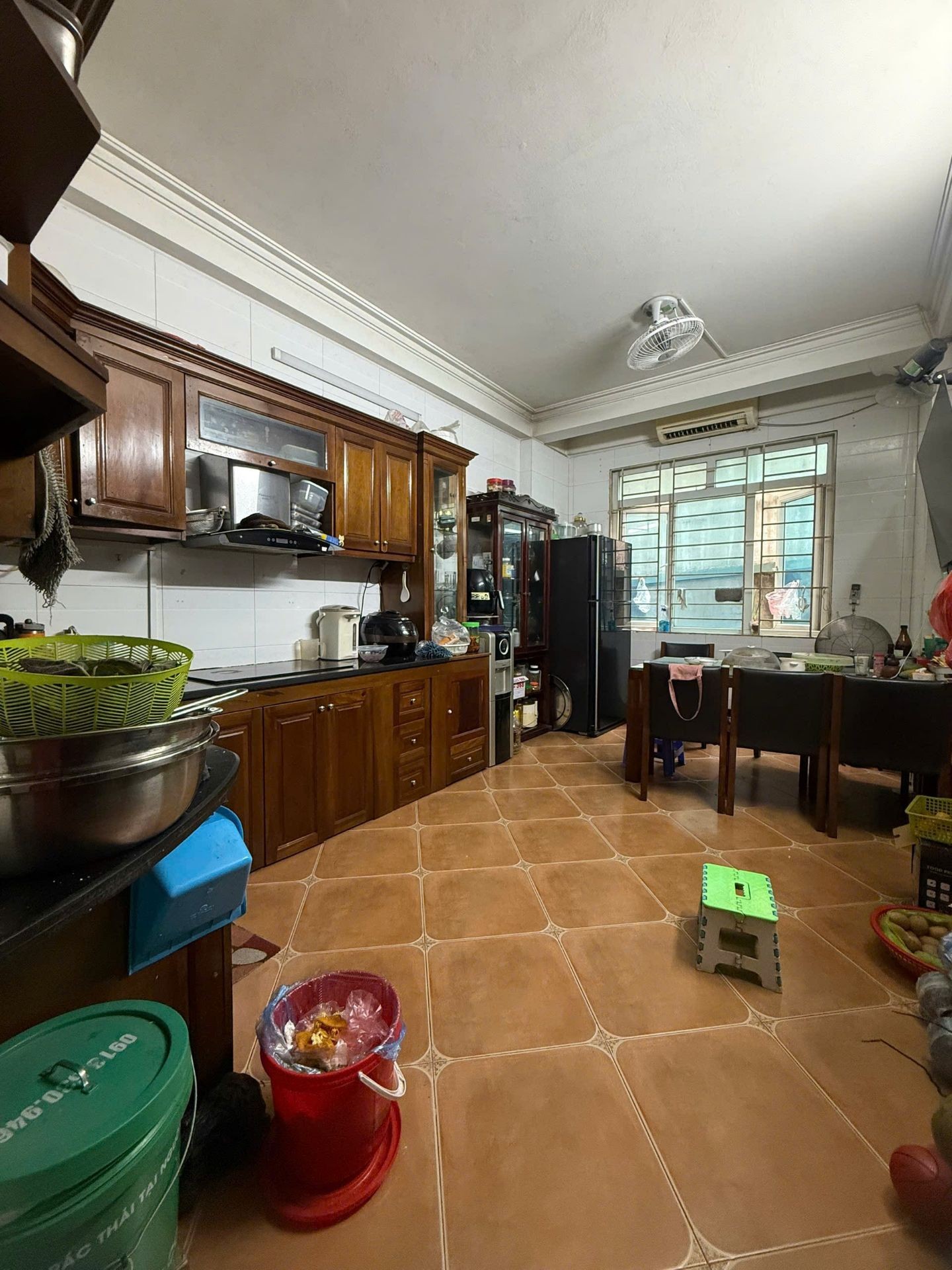Bán nhà Lĩnh Nam - diện tích 32m2 5 tầng - Nhà 2 mặt thoáng - giá 7,5 tỷ