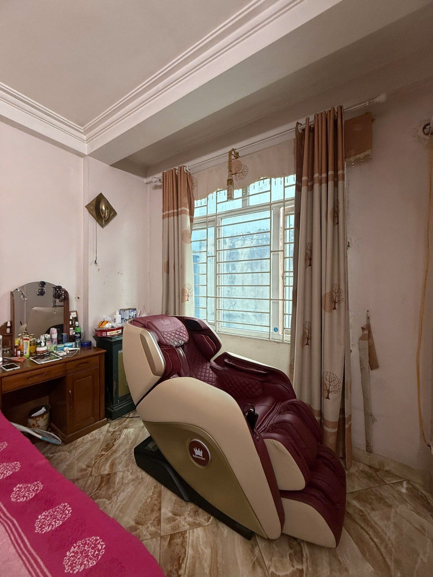 Bán nhà Lĩnh Nam - diện tích 32m2 5 tầng - Nhà 2 mặt thoáng - giá 7,5 tỷ