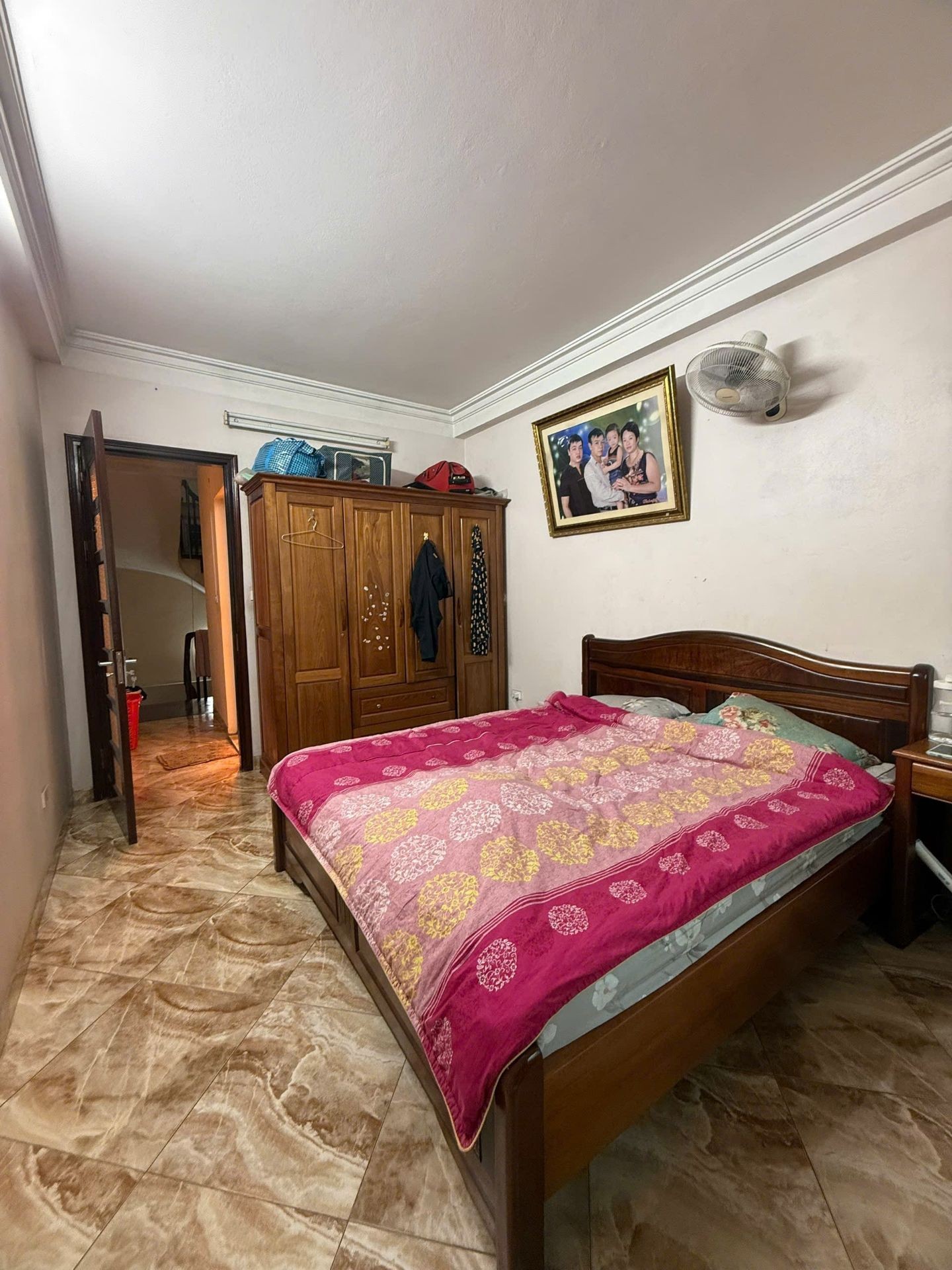Bán nhà Lĩnh Nam - diện tích 32m2 5 tầng - Nhà 2 mặt thoáng - giá 7,5 tỷ