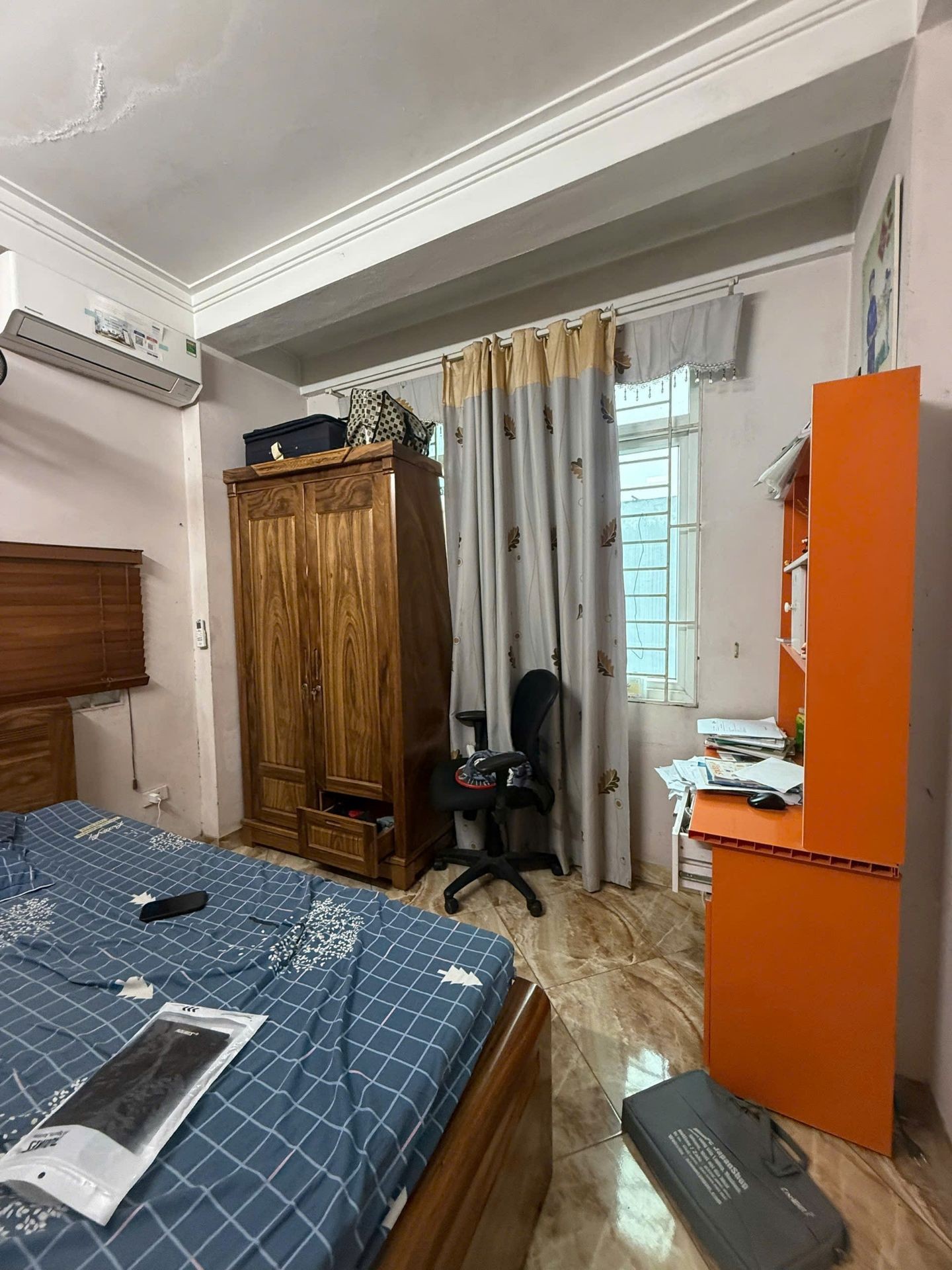 Bán nhà Lĩnh Nam - diện tích 32m2 5 tầng - Nhà 2 mặt thoáng - giá 7,5 tỷ