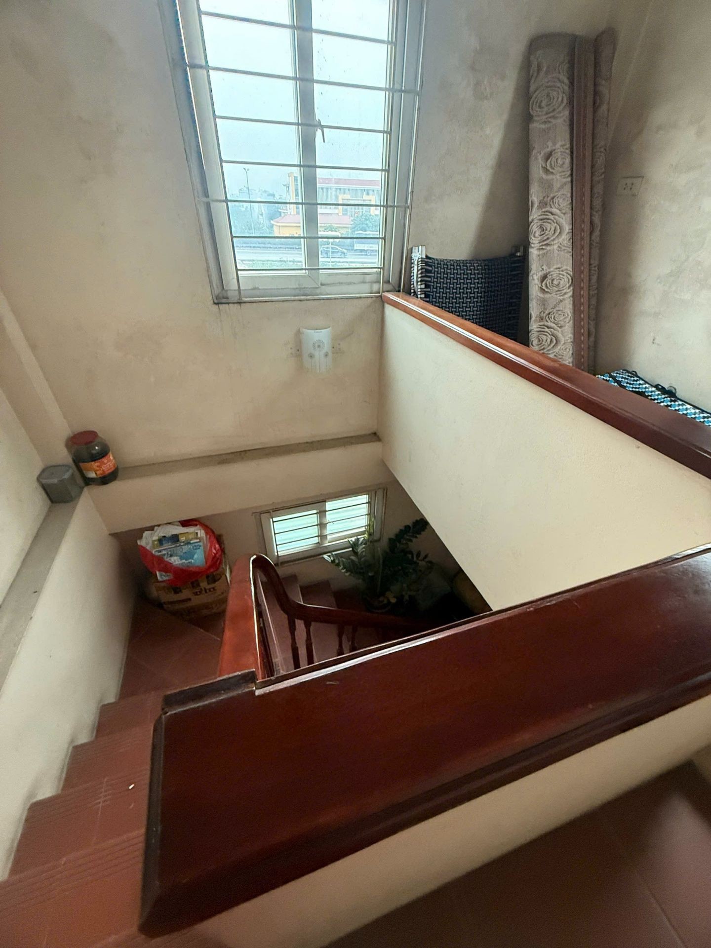 Bán nhà Lĩnh Nam - diện tích 32m2 5 tầng - Nhà 2 mặt thoáng - giá 7,5 tỷ