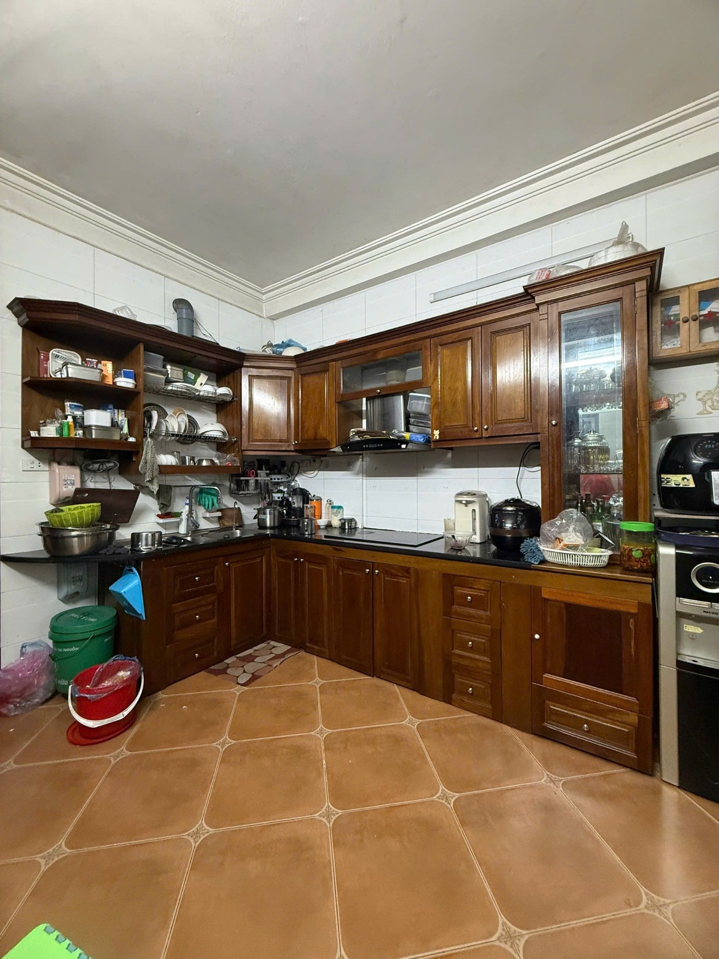 Bán nhà Lĩnh Nam - diện tích 32m2 5 tầng - Nhà 2 mặt thoáng - giá 7,5 tỷ