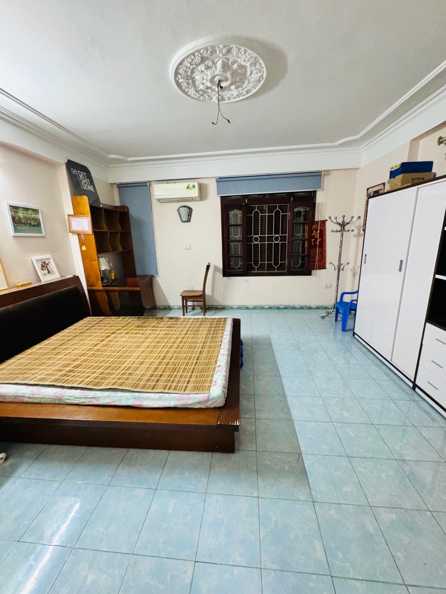 Bán nhà Giải Phóng - diện tích 43m2 5 tầng - Mặt ngõ thông, ô tô đỗ cửa - giá 11,5 tỷ