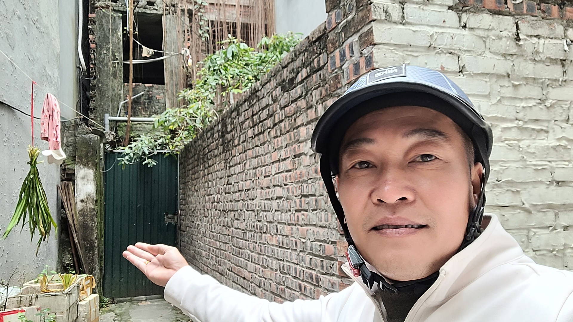 Bán nhà Minh Khai - diện tích 109m2 5 tầng - ô tô vào tận nhà - giá 18,5 tỷ