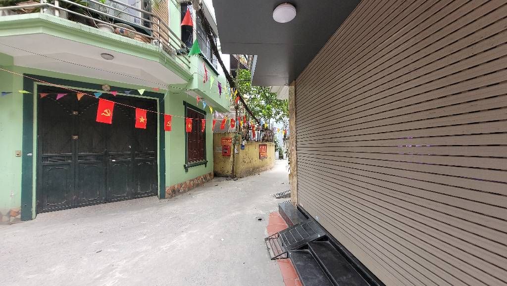 Bán nhà Minh Khai - diện tích 109m2 5 tầng - ô tô vào tận nhà - giá 18,5 tỷ