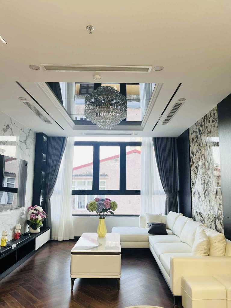 Bán nhà Mạc Thái Tổ - diện tích 50m2 7 tầng - Phân lô phố VIP Cầu Giấy - giá 33,8 tỷ