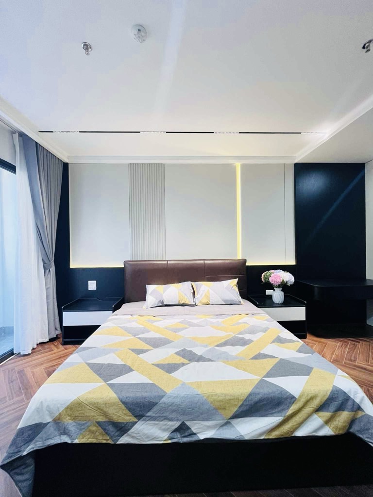 Bán nhà Mạc Thái Tổ - diện tích 50m2 7 tầng - Phân lô phố VIP Cầu Giấy - giá 33,8 tỷ