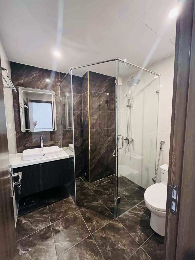 Bán nhà Mạc Thái Tổ - diện tích 50m2 7 tầng - Phân lô phố VIP Cầu Giấy - giá 33,8 tỷ