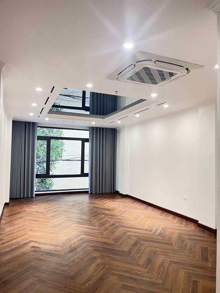 Bán nhà Mạc Thái Tổ - diện tích 50m2 7 tầng - Phân lô phố VIP Cầu Giấy - giá 33,8 tỷ