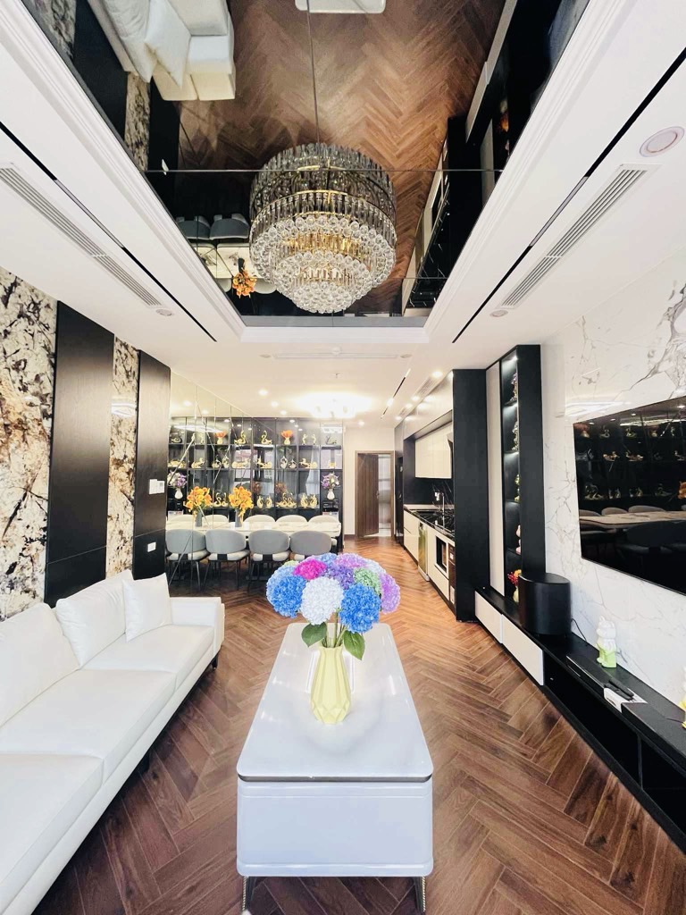 Bán nhà Mạc Thái Tổ - diện tích 50m2 7 tầng - Phân lô phố VIP Cầu Giấy - giá 33,8 tỷ