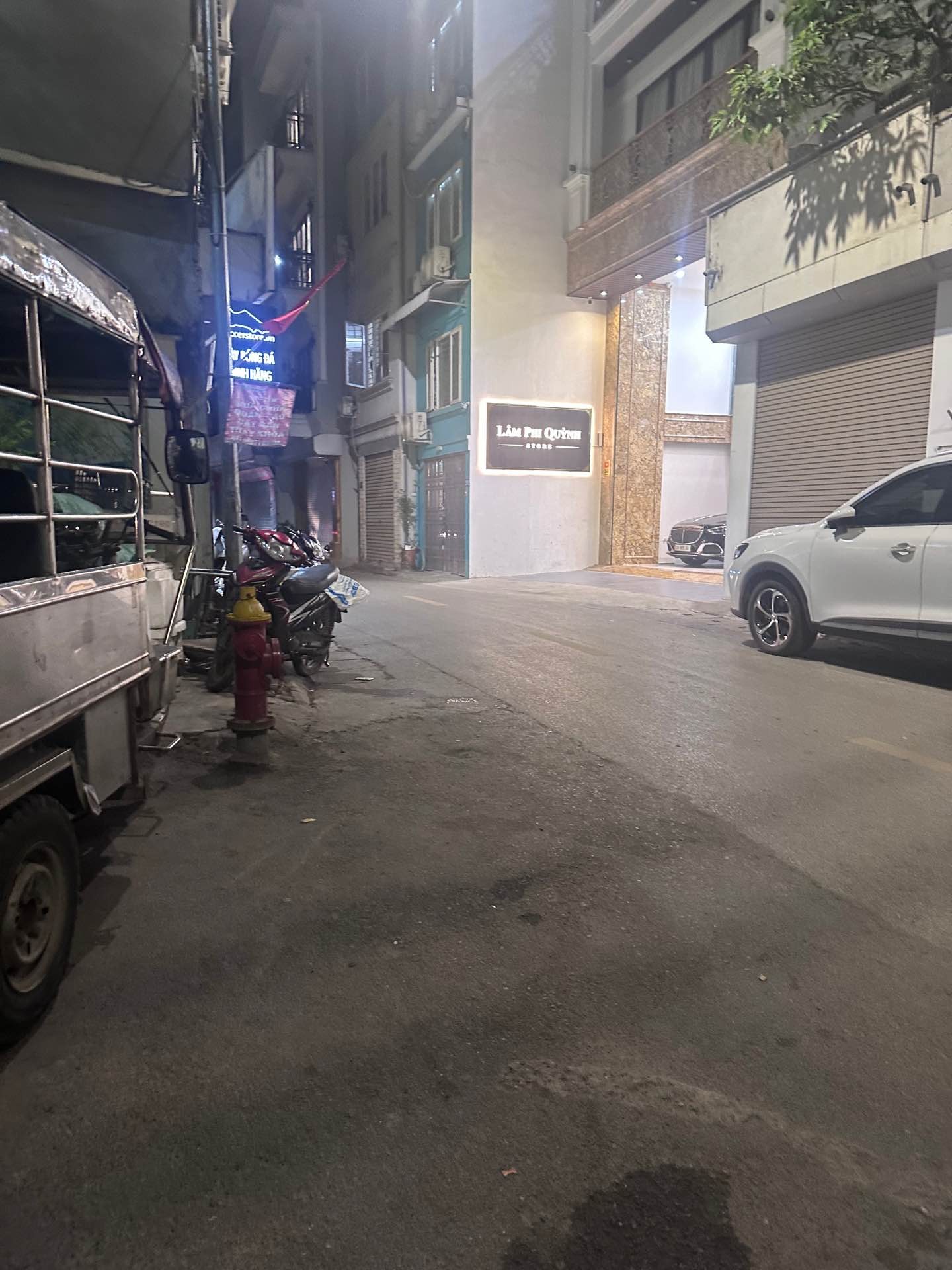 Bán nhà Chùa Quỳnh - diện tích 40m2 1 tầng - mặt phố kinh doanh - giá 15,8 tỷ