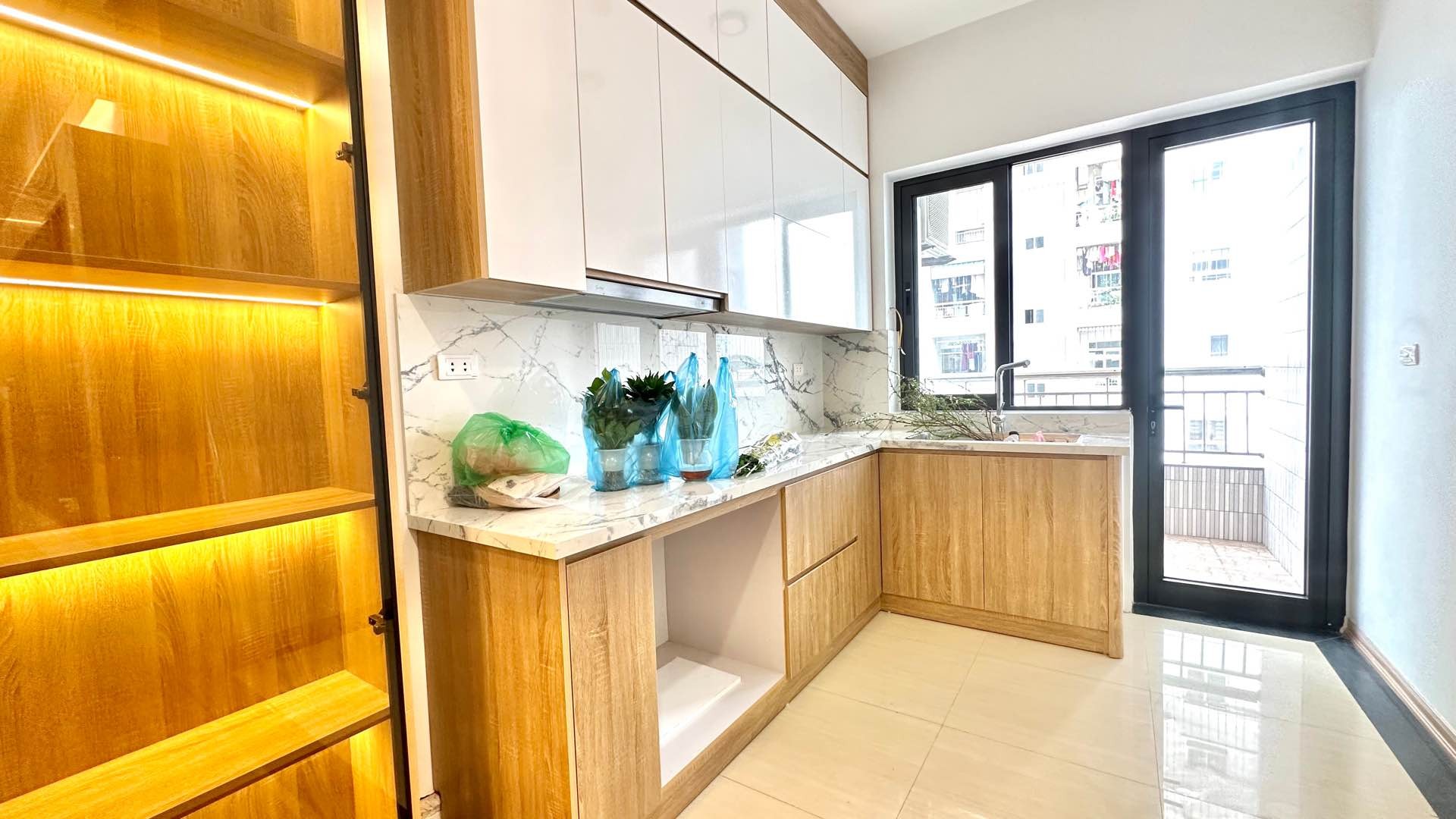 Bán nhà Tam Trinh - diện tích 105m2 1 tầng - Căn hộ 3 ngủ giữa trung tâm - giá 8,3 tỷ