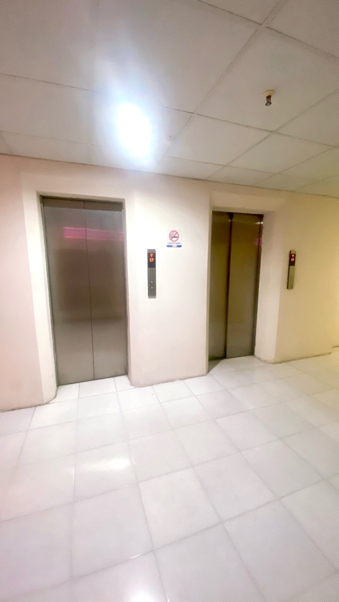 Bán nhà Bùi Xương Trạch - diện tích 67m2 19 tầng - Mặt phố, căn góc - giá 4,9 tỷ