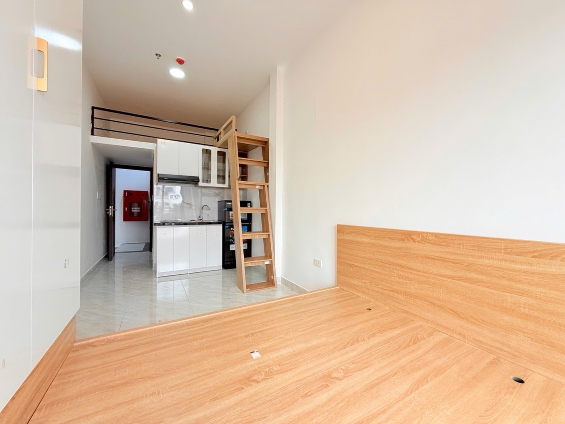 Bán nhà Thanh Đàm - diện tích 50m2 6 tầng - Thang máy - giá 12,5 tỷ