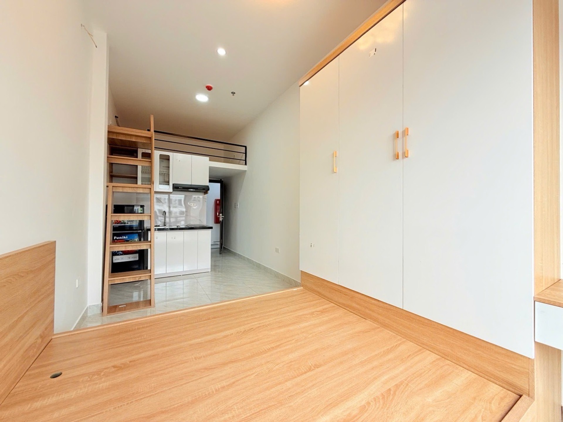 Bán nhà Thanh Đàm - diện tích 50m2 6 tầng - Thang máy - giá 12,5 tỷ
