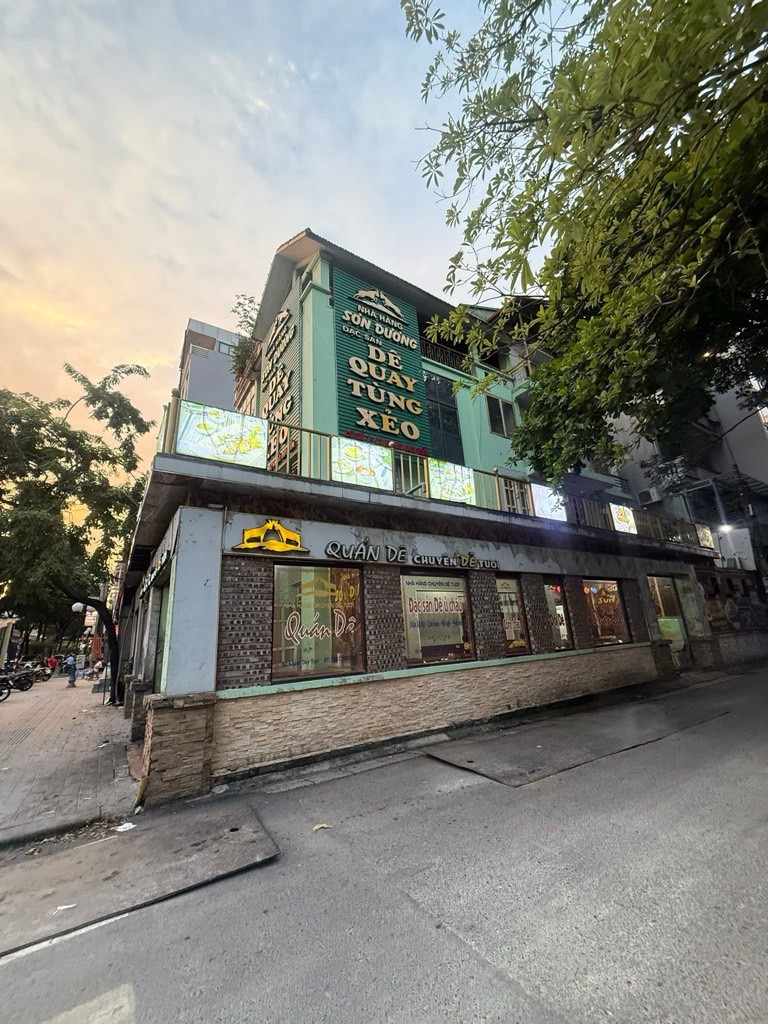 Bán nhà Khuất Duy Tiến - diện tích 191m2 4 tầng - Lô góc, 1 mặt phố 1 mặt ngõ ô tô tránh - giá 69 tỷ