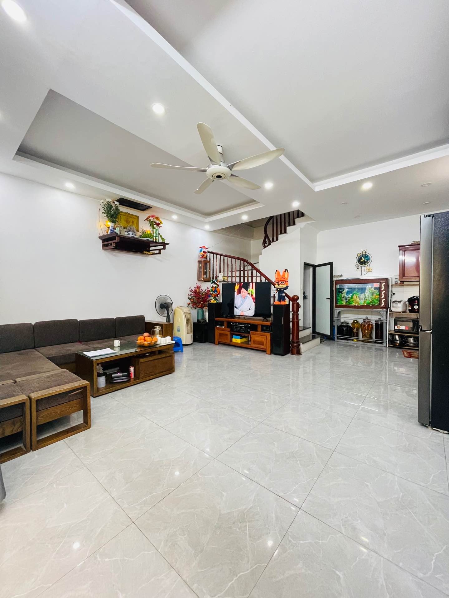 Bán nhà Nguyễn Chính - diện tích 38m2 3 tầng - Lô góc - giá 5,05 tỷ