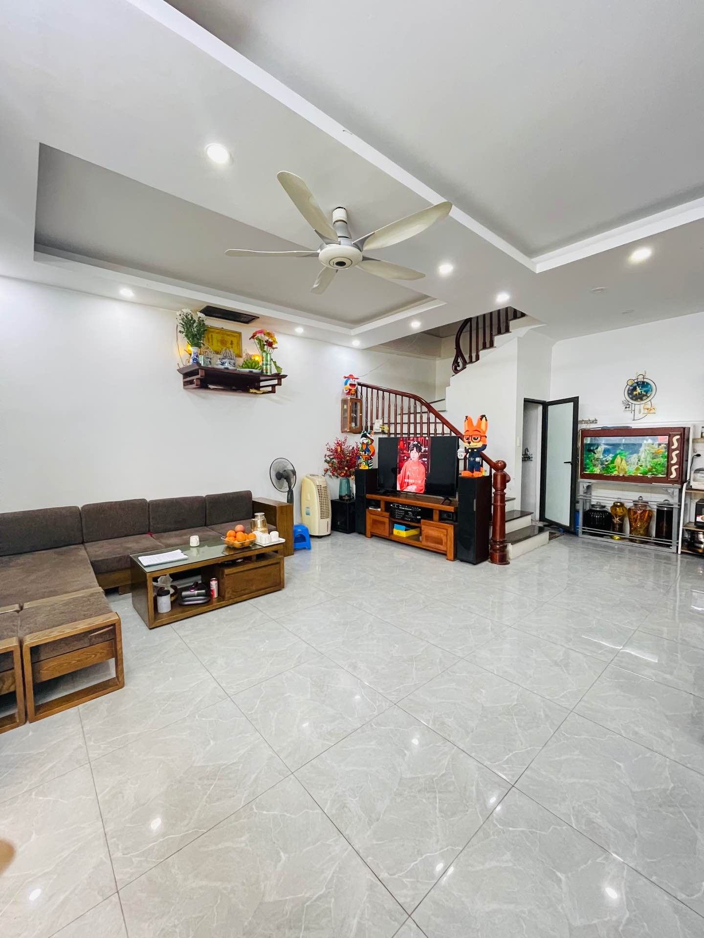 Bán nhà Nguyễn Chính - diện tích 38m2 3 tầng - Lô góc - giá 5,05 tỷ