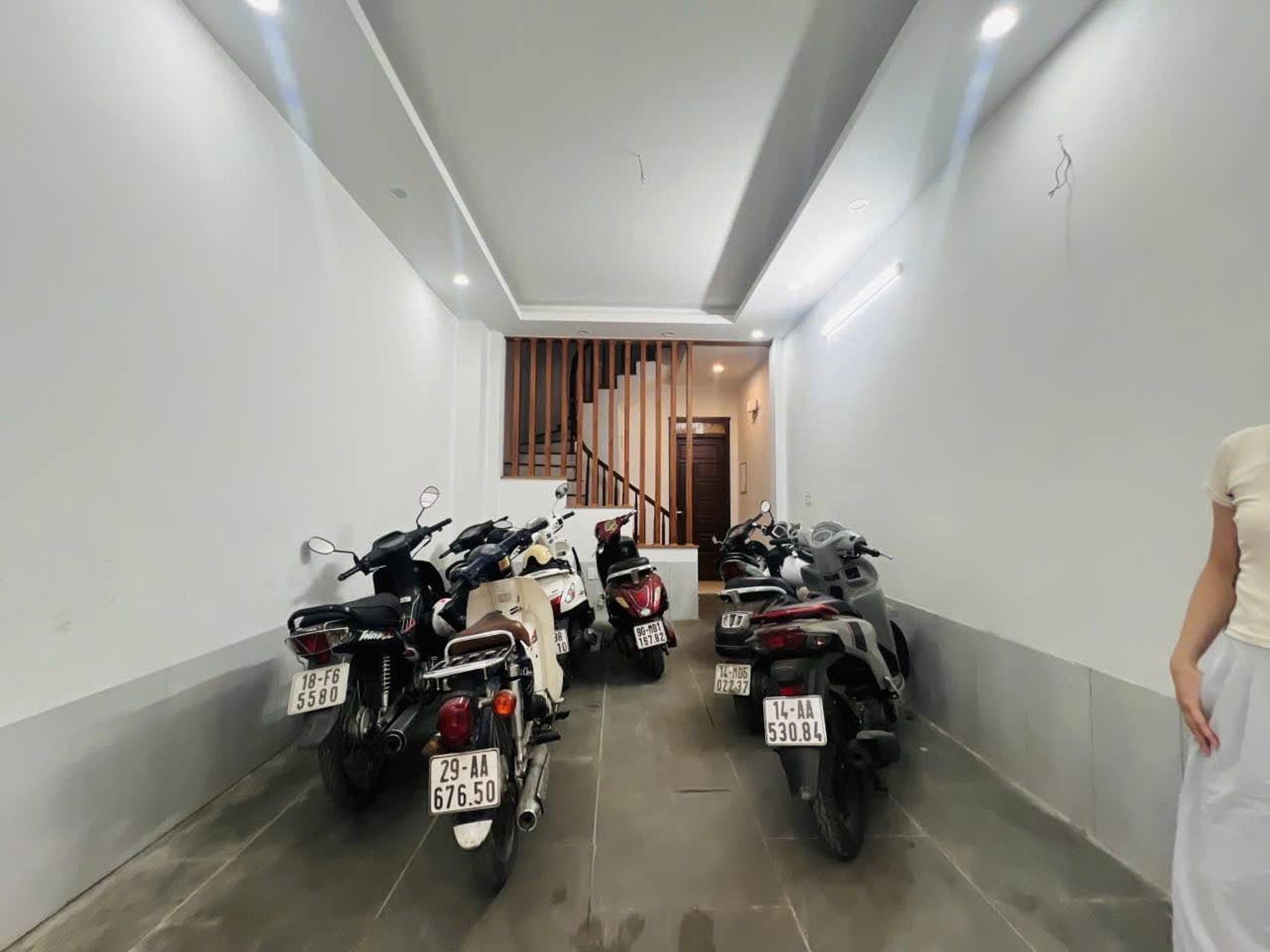 Bán nhà Nam Dư - diện tích 44m2 5 tầng - Sổ đỏ chính chủ - giá 12,3 tỷ