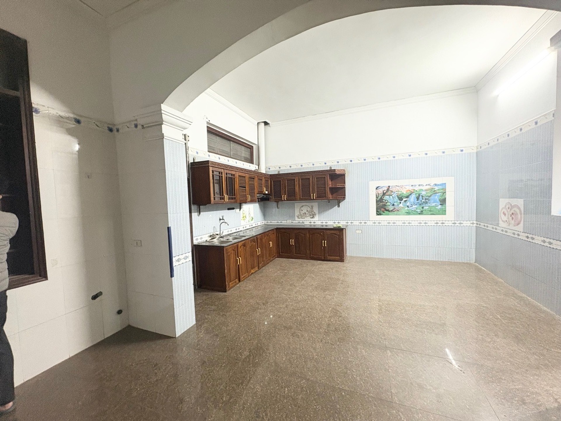 Bán nhà Yên Sở - diện tích 107m2 3 tầng - Ô TÔ TRÁNH - giá 33,6 tỷ