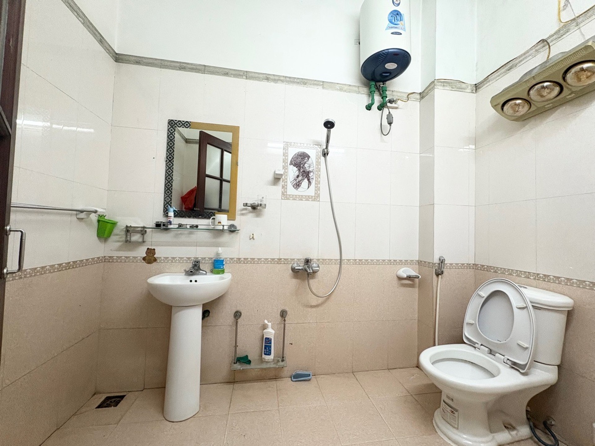 Bán nhà Yên Sở - diện tích 107m2 3 tầng - Ô TÔ TRÁNH - giá 33,6 tỷ