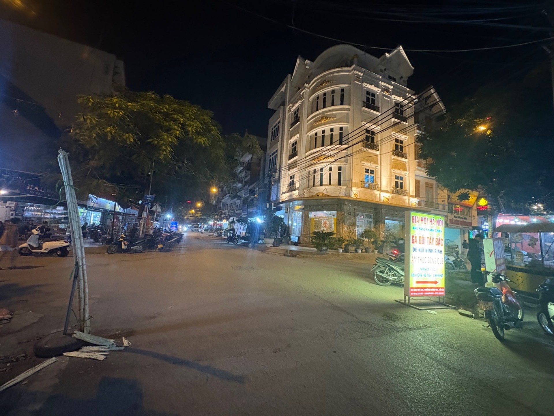 Bán nhà Yên Sở - diện tích 107m2 3 tầng - Ô TÔ TRÁNH - giá 33,6 tỷ