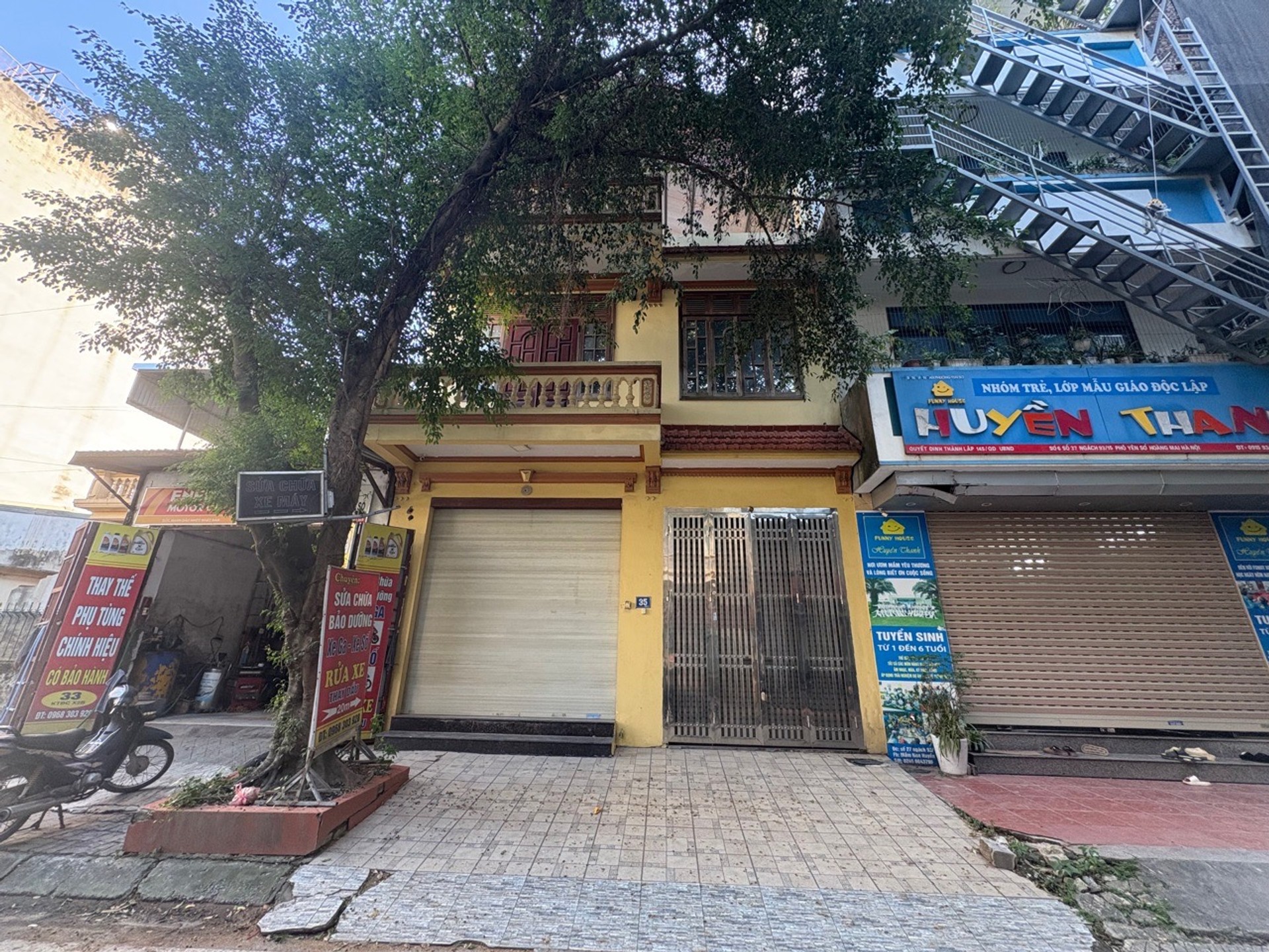 Bán nhà Yên Sở - diện tích 107m2 3 tầng - Ô TÔ TRÁNH - giá 33,6 tỷ