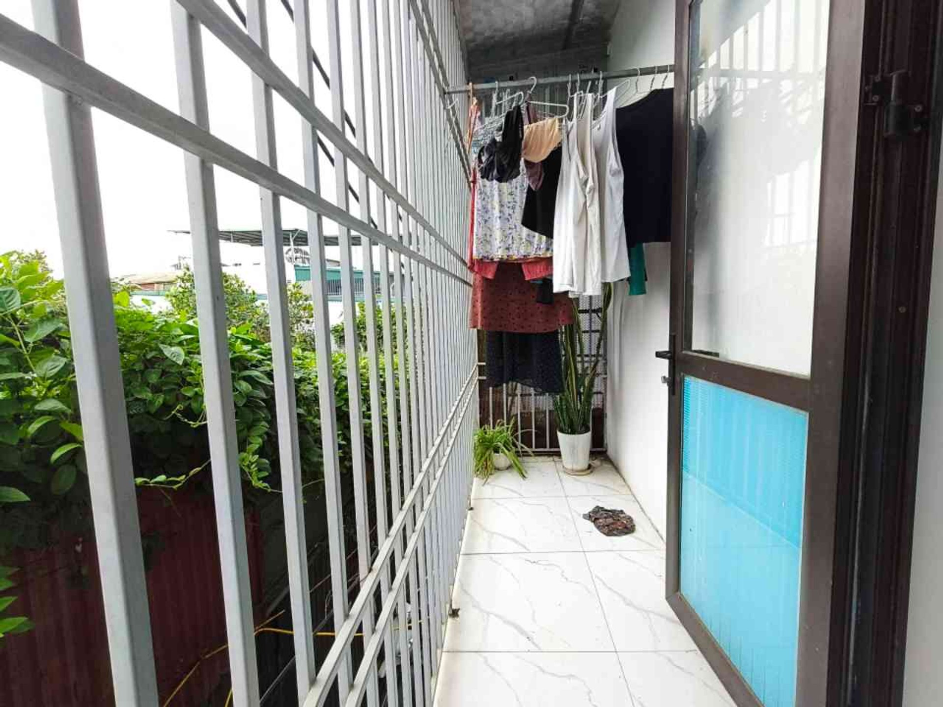 Bán nhà Định Công Thượng - diện tích 43m2 2 tầng - Gần ô tô - giá 2,7 tỷ