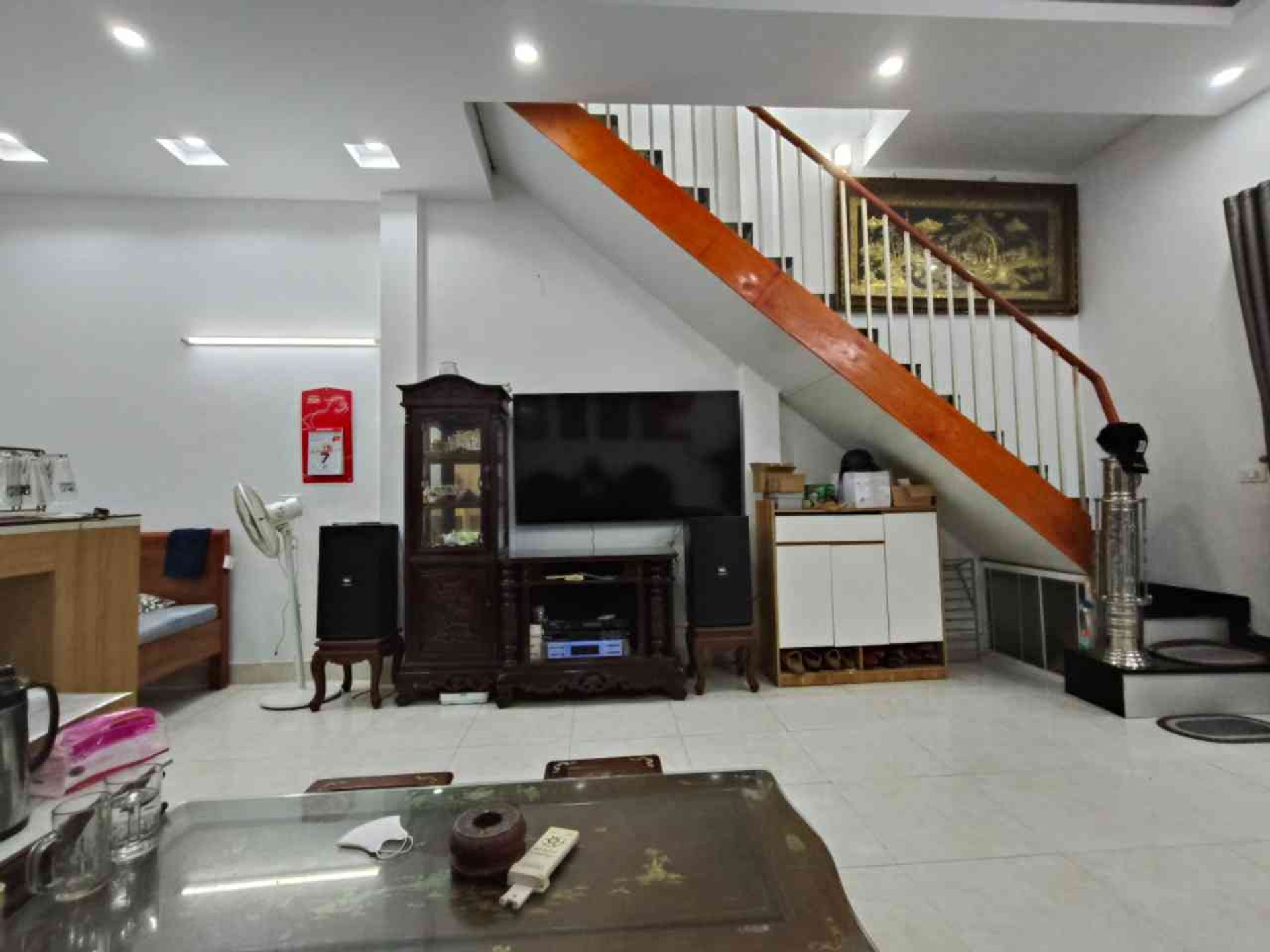 Bán nhà Định Công Thượng - diện tích 43m2 2 tầng - Gần ô tô - giá 2,7 tỷ