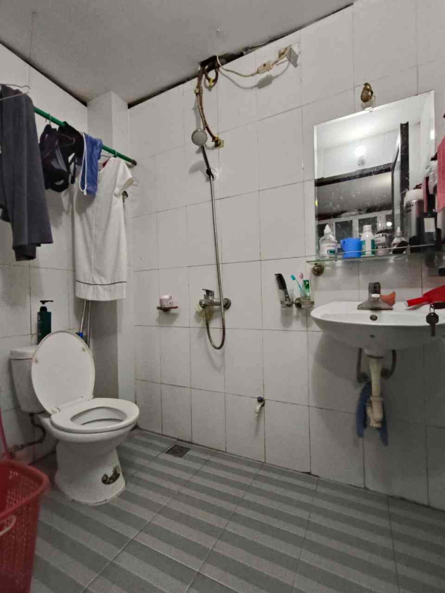 Bán nhà Định Công Thượng - diện tích 43m2 2 tầng - Gần ô tô - giá 2,7 tỷ
