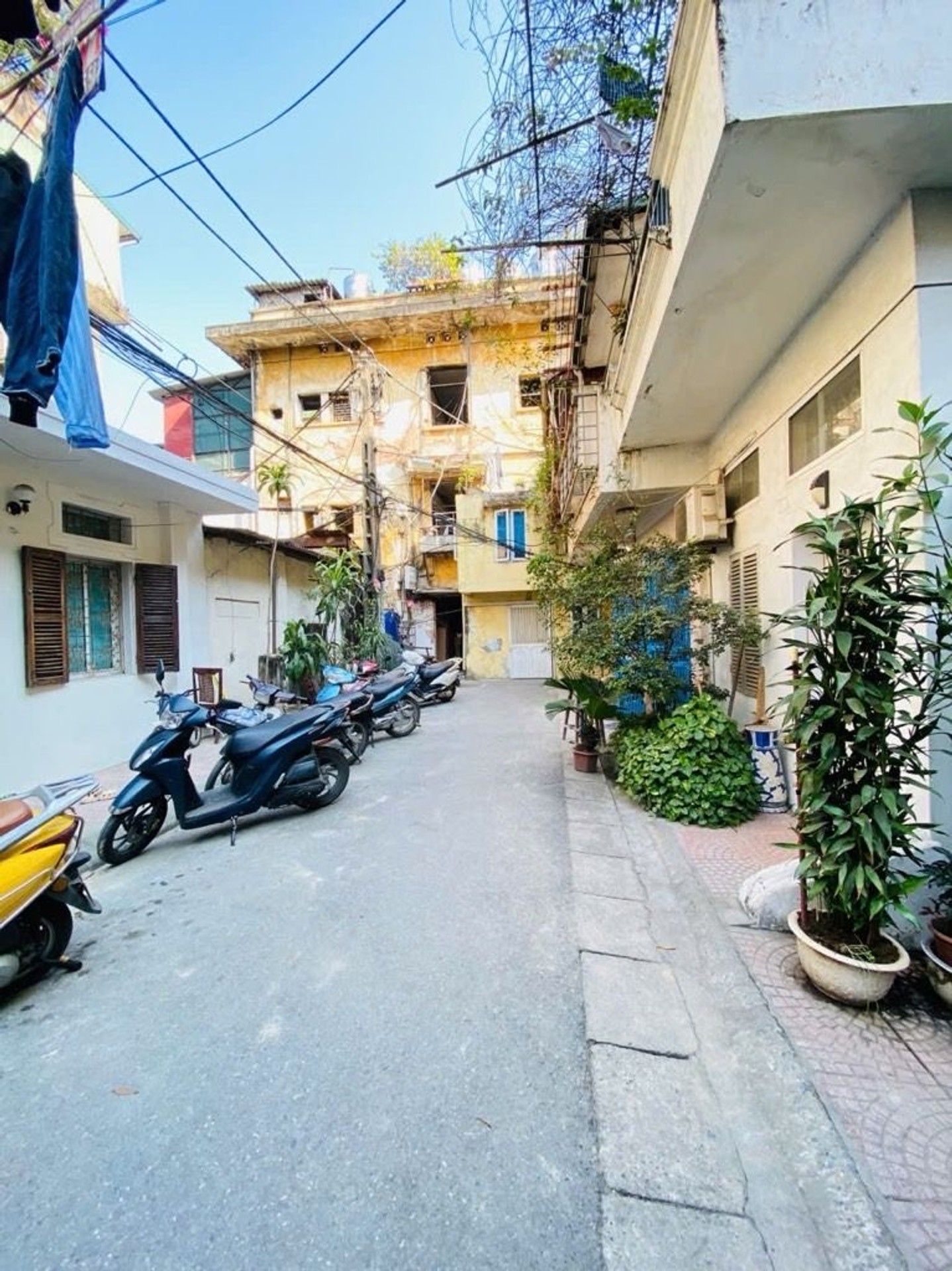 Bán nhà Lò Đúc - diện tích 40m2 1 tầng - Ô TÔ ĐỖ GẦN - giá 2,75 tỷ