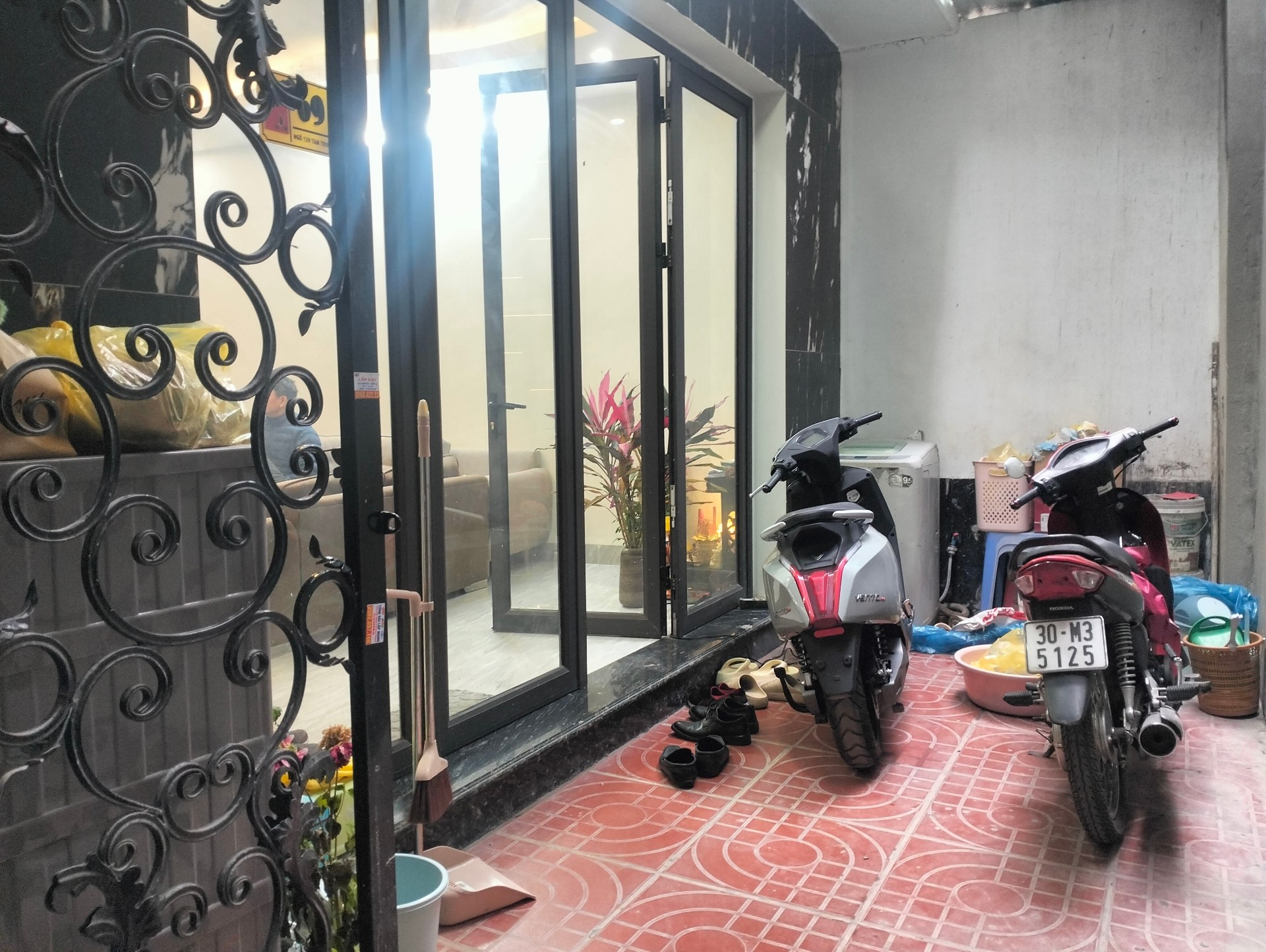 Bán nhà Tam Trinh - diện tích 45m2 5 tầng - Ô TÔ TRÁNH - giá 11,5 tỷ