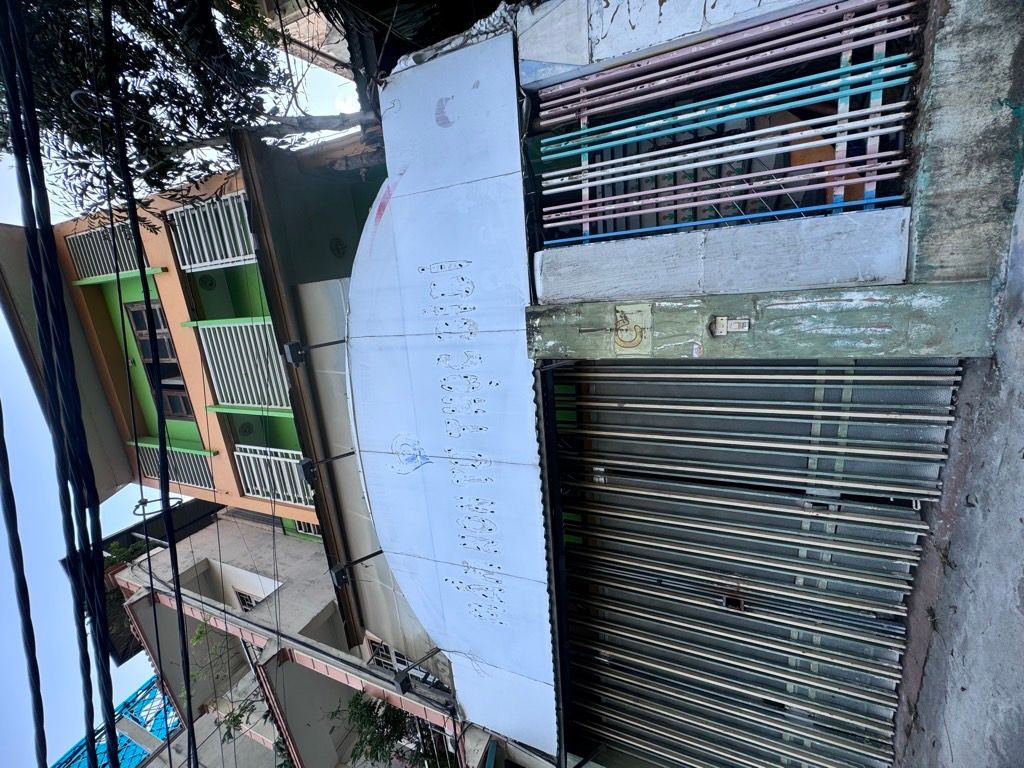 Bán nhà Giáp Bát - diện tích 98.5m2 4 tầng - Ô tô vào trong nhà - giá 25,5 tỷ