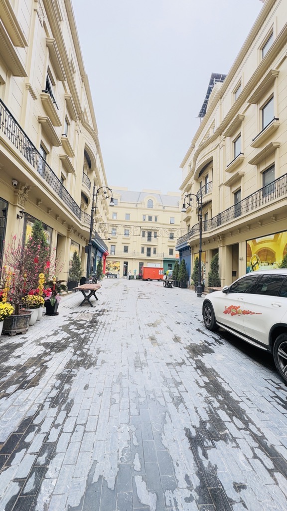 Bán nhà Nguyễn Xiển - diện tích 93m2 6 tầng - Nhà thô, khách về hoàn thiện theo ý thích - giá 35 tỷ