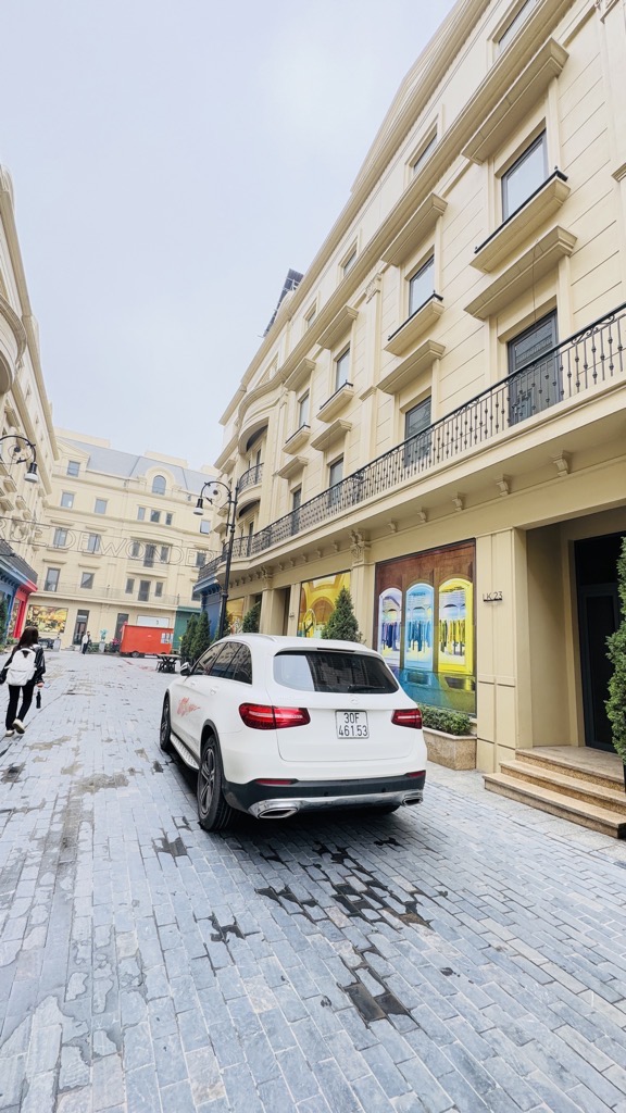 Bán nhà Nguyễn Xiển - diện tích 93m2 6 tầng - Nhà thô, khách về hoàn thiện theo ý thích - giá 35 tỷ