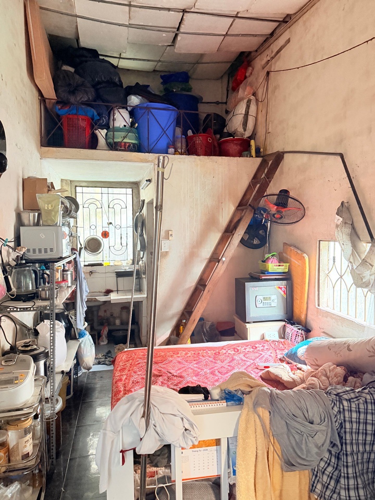 Bán nhà Hai Bà Trưng - diện tích 43m2 2 tầng - ô tô đỗ cửa - giá 12,6 tỷ
