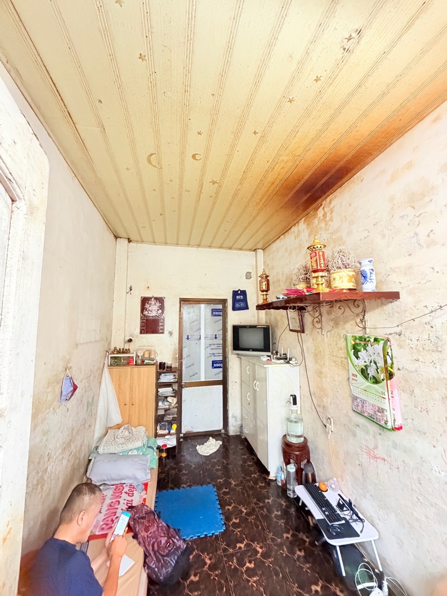 Bán nhà Hai Bà Trưng - diện tích 43m2 2 tầng - ô tô đỗ cửa - giá 12,6 tỷ