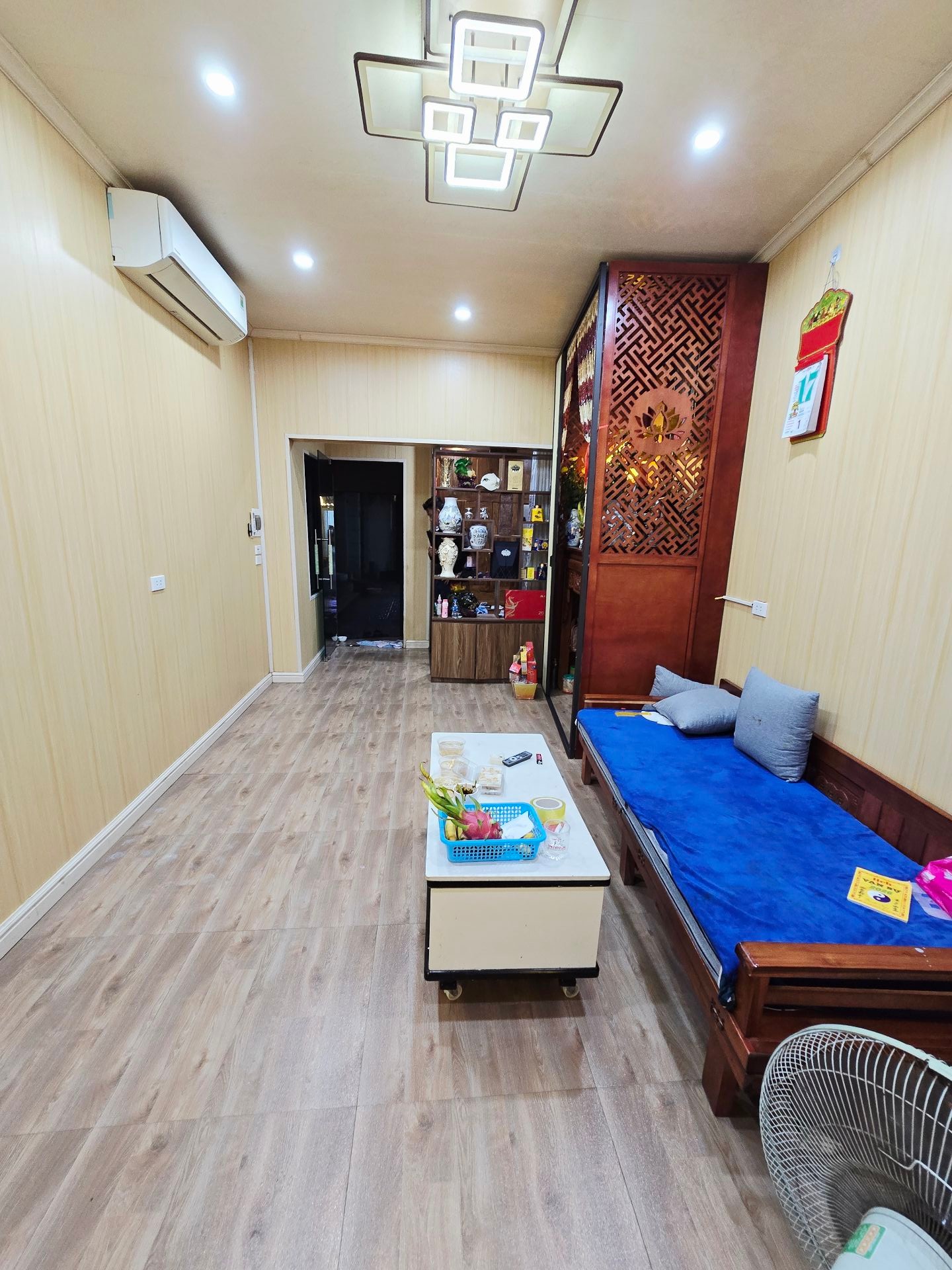 Bán nhà Ngô Thì Nhậm - diện tích 34m2 1 tầng - Nhà không nóc, mặt phố cách 10m - giá 4 tỷ