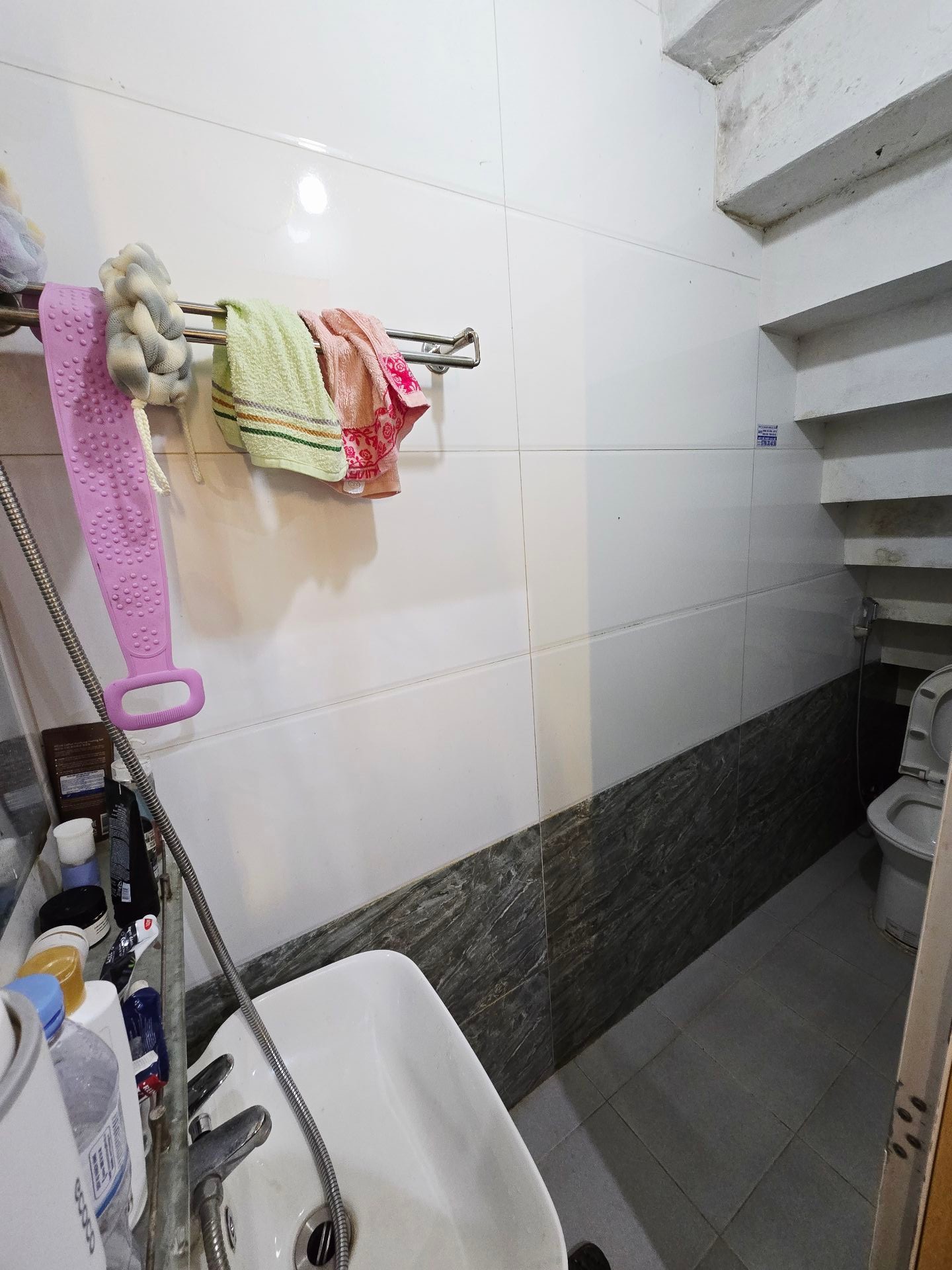 Bán nhà Ngô Thì Nhậm - diện tích 34m2 1 tầng - Nhà không nóc, mặt phố cách 10m - giá 4 tỷ