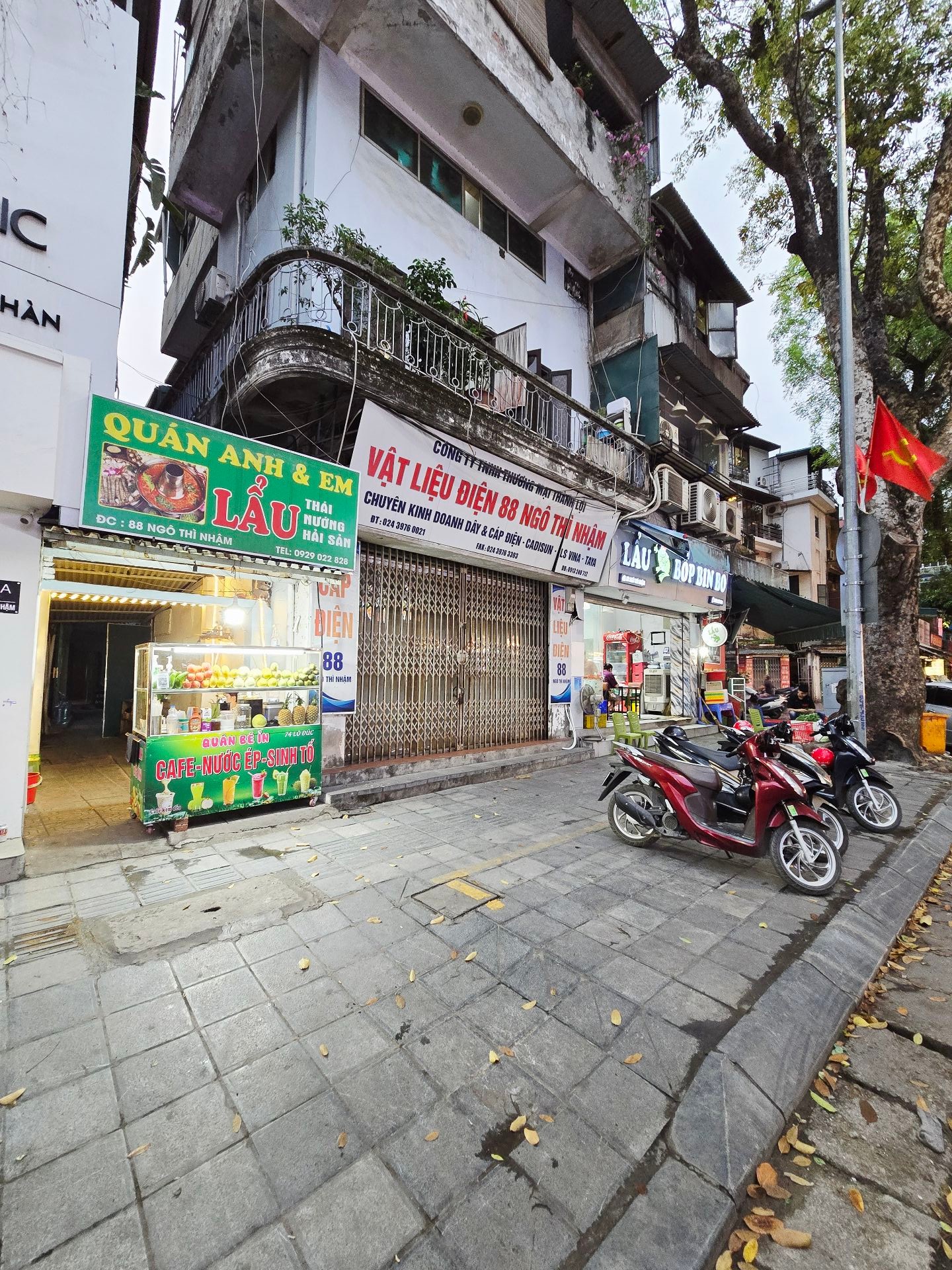 Bán nhà Ngô Thì Nhậm - diện tích 34m2 1 tầng - Nhà không nóc, mặt phố cách 10m - giá 4 tỷ