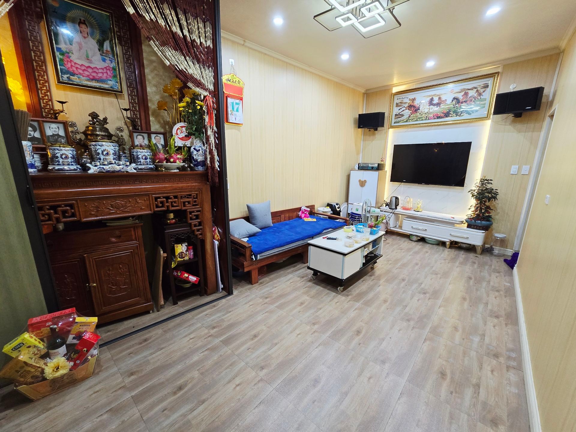 Bán nhà Ngô Thì Nhậm - diện tích 34m2 1 tầng - Nhà không nóc, mặt phố cách 10m - giá 4 tỷ