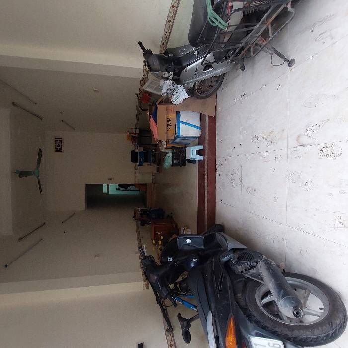 Bán nhà Định Công Hạ - diện tích 97m2 1 tầng - ô tô tránh - giá 3,6 tỷ