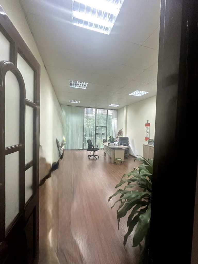 Bán nhà Vương Thừa Vũ - diện tích 72.8m2 6 tầng - Mặt phố kinh doanh sầm uất - giá 48 tỷ