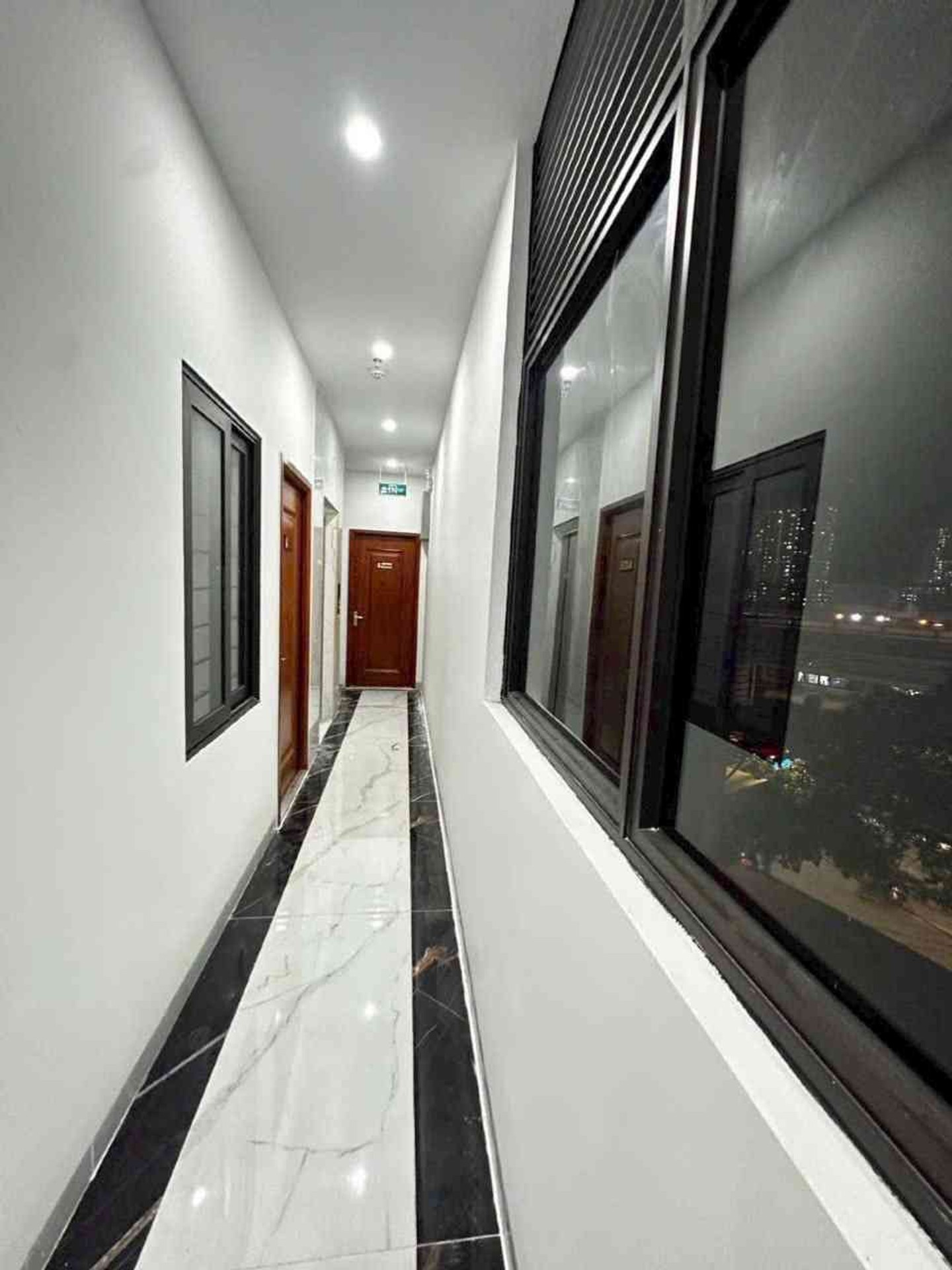 Bán nhà Giải Phóng - diện tích 75m2 7 tầng - Thang máy - giá 15,9 tỷ