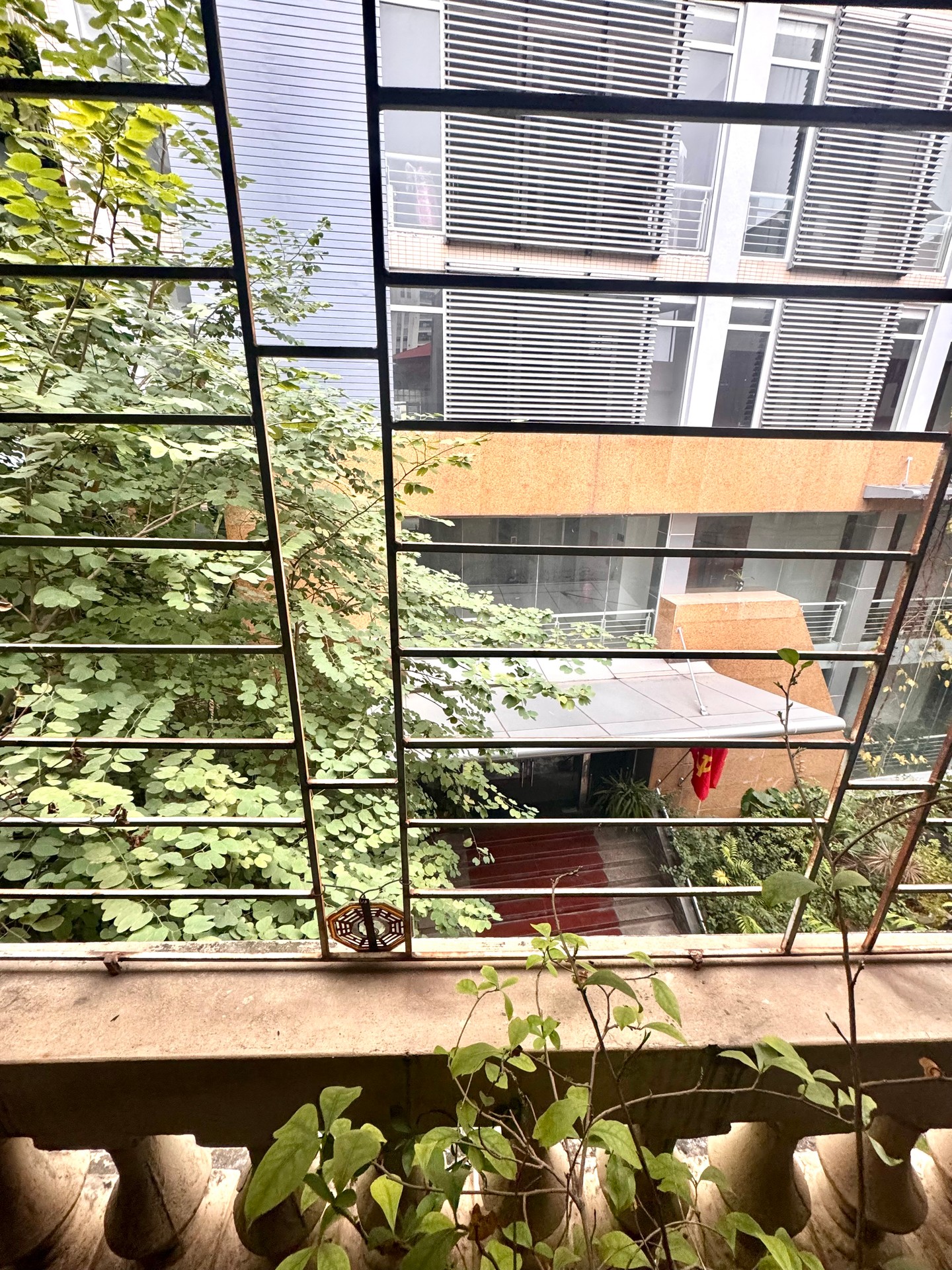 Bán nhà Vân Hồ - diện tích 75.6m2 2 tầng - Hẻm xe máy - giá 32,5 tỷ