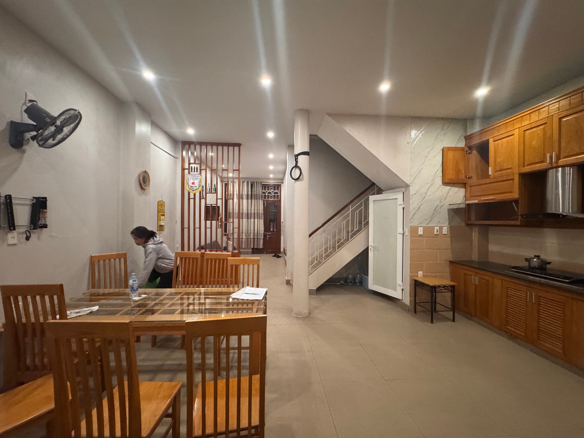 Bán nhà Vân Hồ - diện tích 75.6m2 2 tầng - Hẻm xe máy - giá 32,5 tỷ