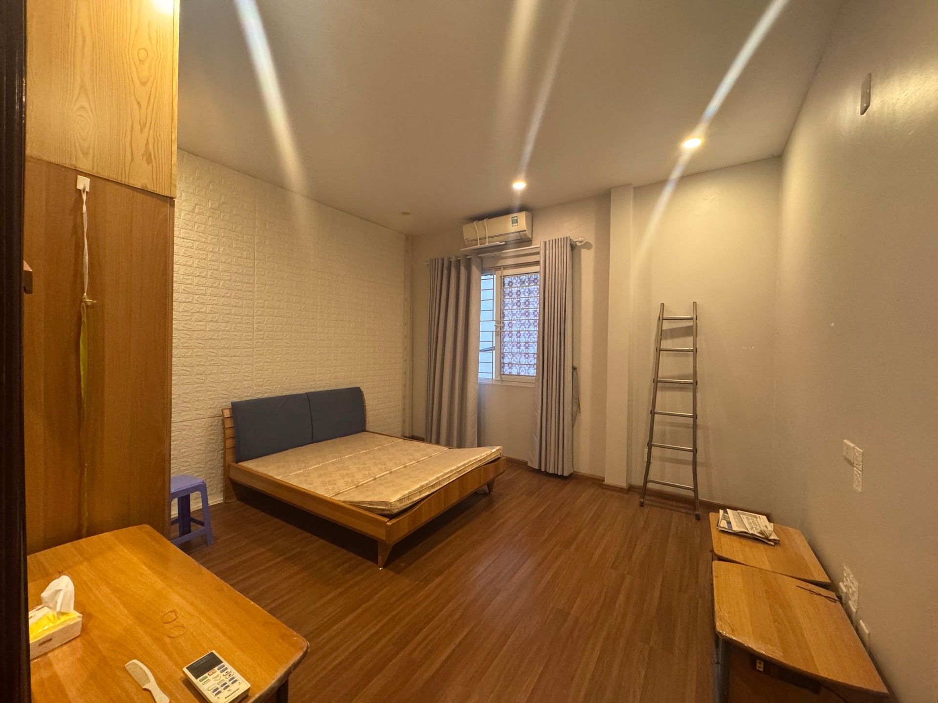 Bán nhà Vân Hồ - diện tích 75.6m2 2 tầng - Hẻm xe máy - giá 32,5 tỷ