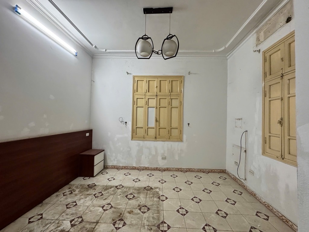 Bán nhà Ô Đồng Lầm - diện tích 103m2 5 tầng - Lô góc 2 mặt thoáng - giá 36,75 tỷ